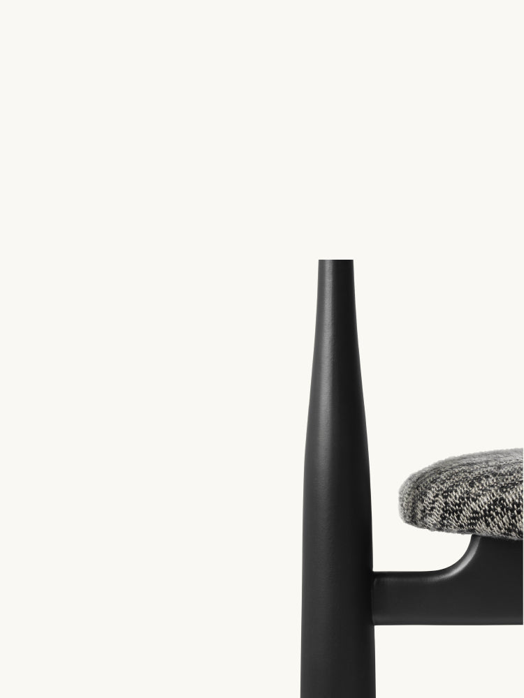 Minar - Black