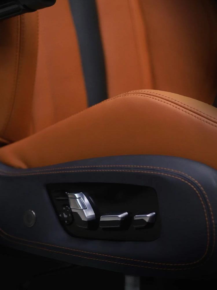 BMW M5 F90 - Tan