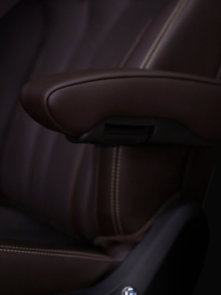 BMW M5 F90 - Brown